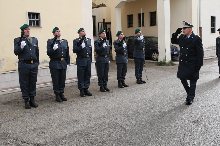 Il generale Vito Augelli in visita alla Tenenza di Bitonto