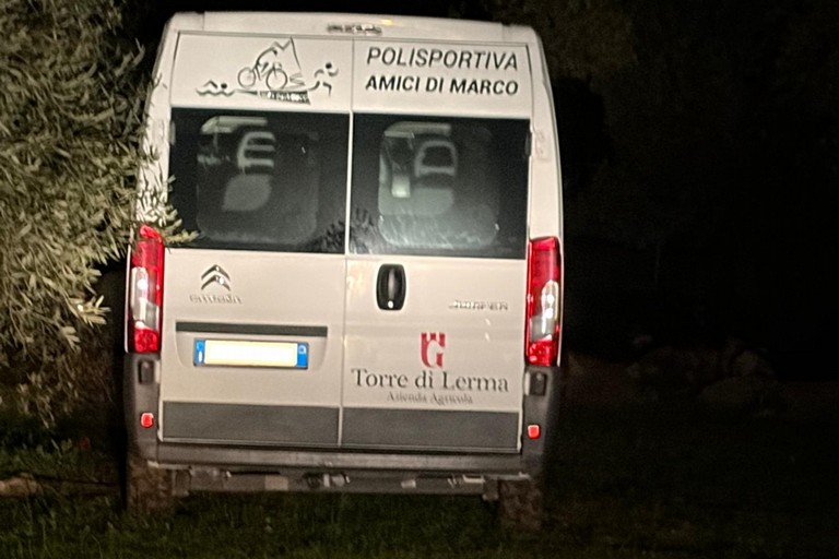 Il furgone recuperato dalle Guardie Campestri