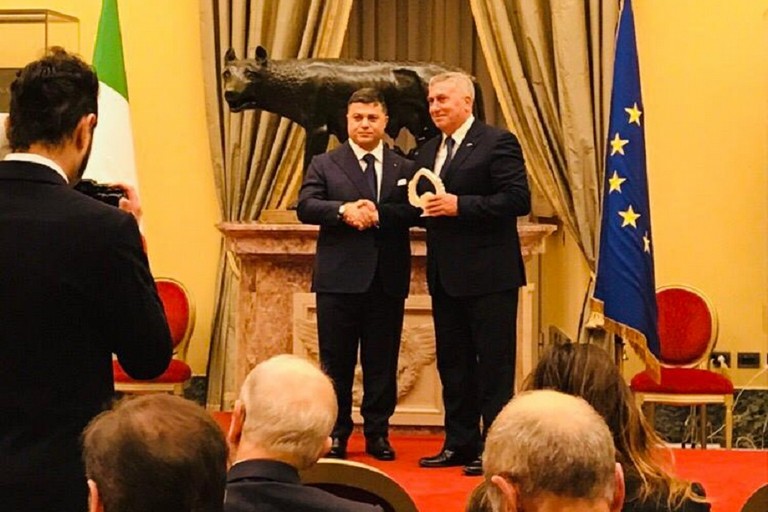 Gennaro Sicolo premiato alle eccellenze italiane JPG