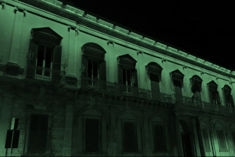 Palazzo Gentile illuminato di verde