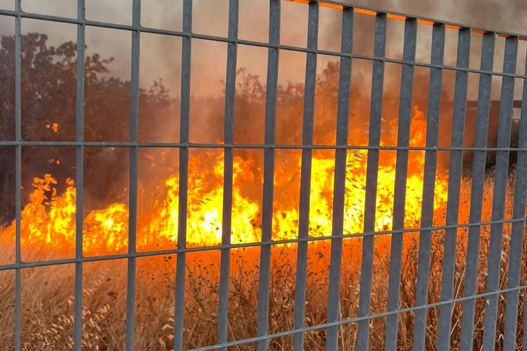Incendio in via Piacente