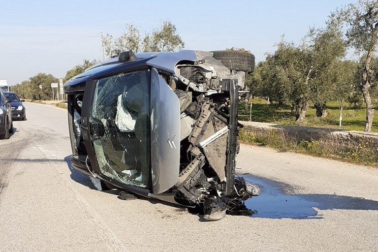 Lauto coinvolta nellincidente sulla Poligonale jfif