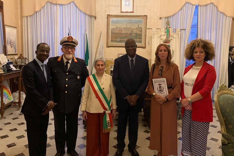 La visita dellambasciatore del Mali