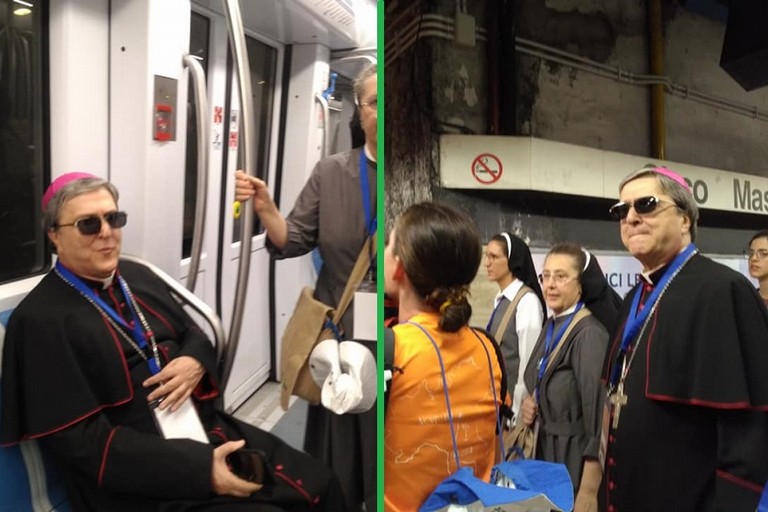 Monsignor Savino in Metro con i giovani verso il Papa