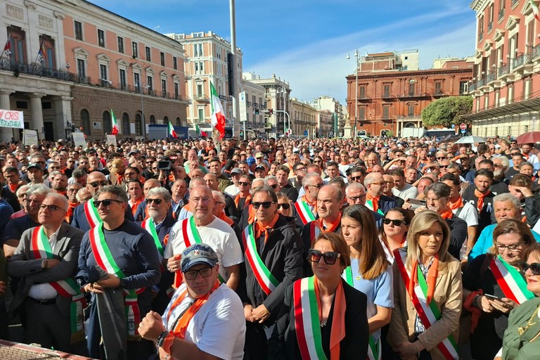 La protesta degli olivicoltori a Bari. <span>Foto Comune di Giovinazzo </span>