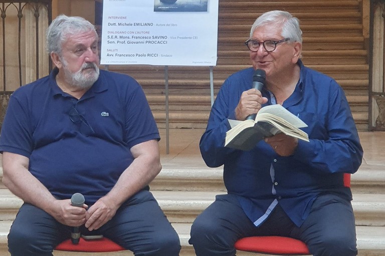 Michele Emiliano e Giovanni Procacci a Palazzo Gentile