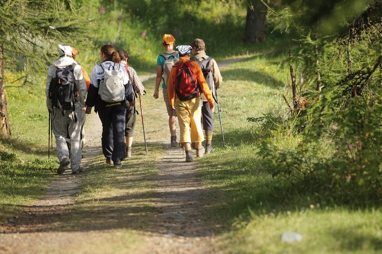 trekking