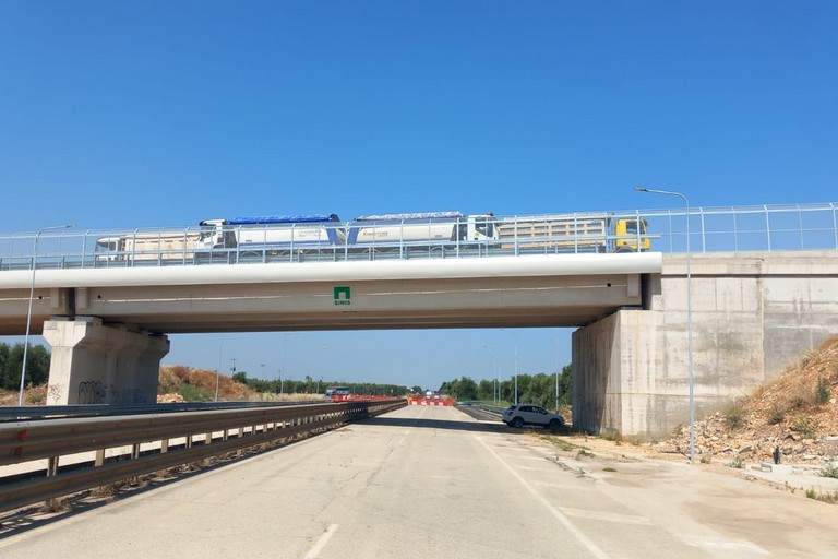 Prove di carico sul primo impalcato del ponte sulla sp231