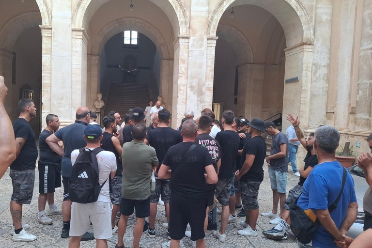 Incontro tra sindaco Ricci e gruppo ultras Nucleo Compatto Bitonto 2013
